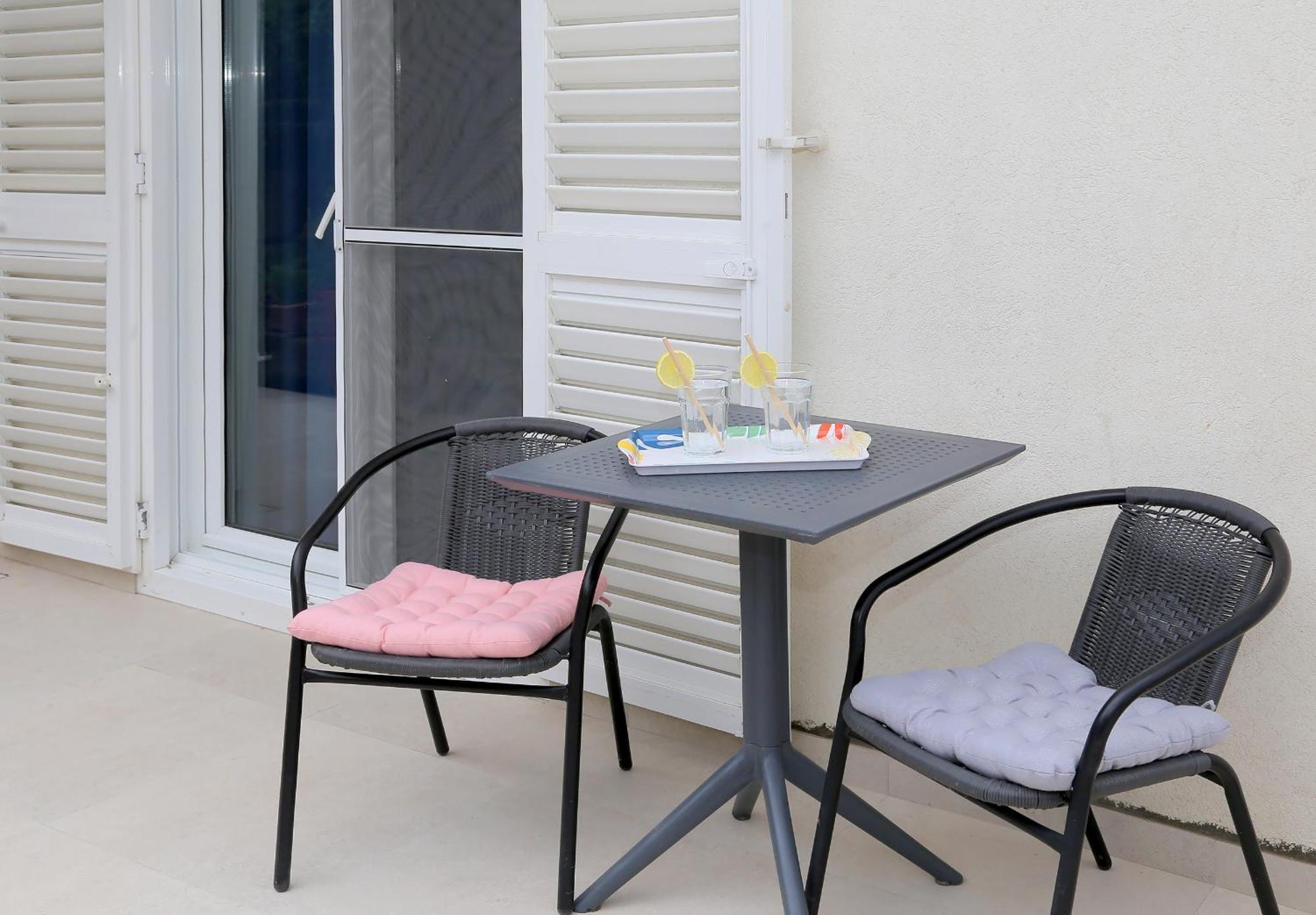 Apartmani Krmek 믈리니 외부 사진